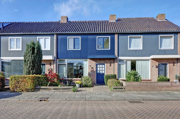 Photo 1 of Heistraat 4