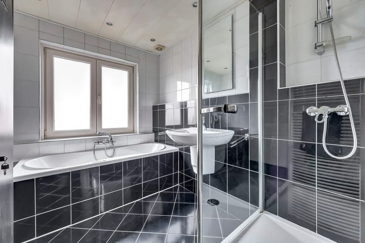 Photo 19 of Heistraat 4