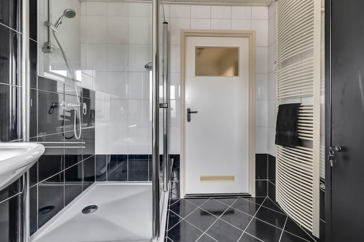 Photo 20 of Heistraat 4