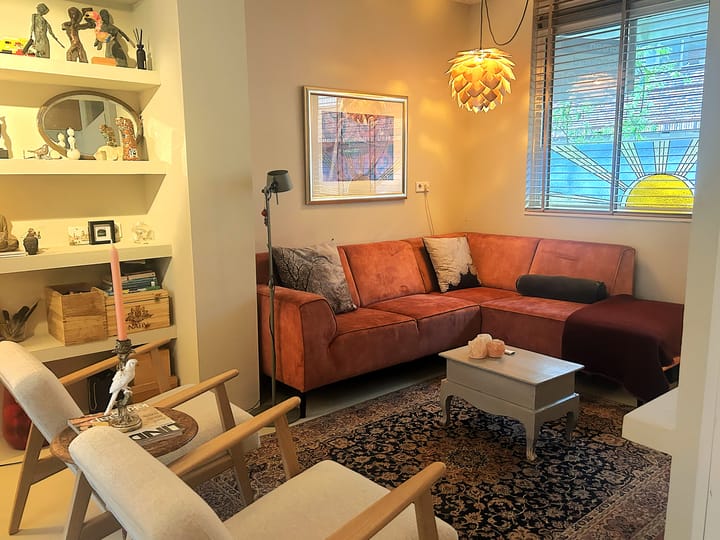 Photo 16 of Annie Boshof 6