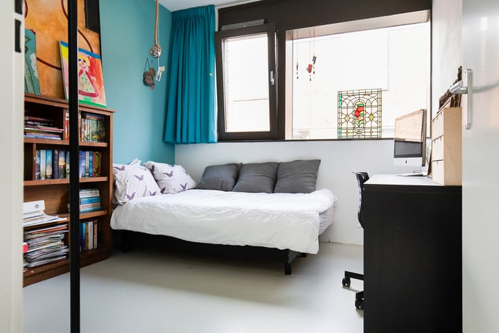 Photo 18 of Annie Boshof 6