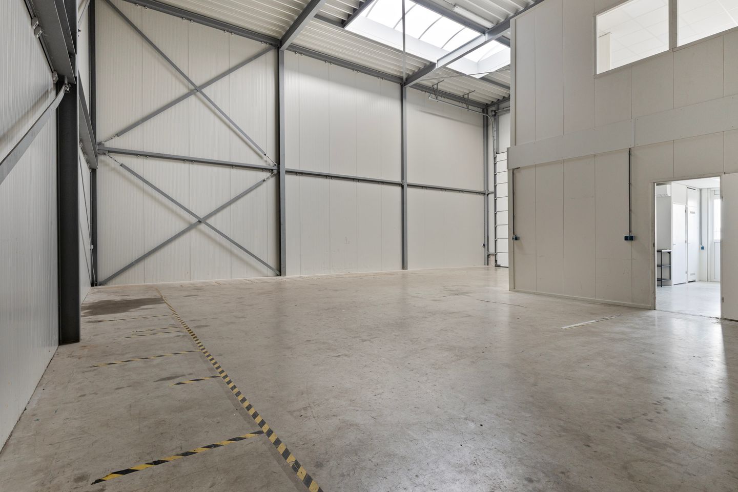 View photo 3 of Sikkel 24