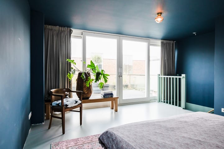 Photo 25 of Annie Boshof 6