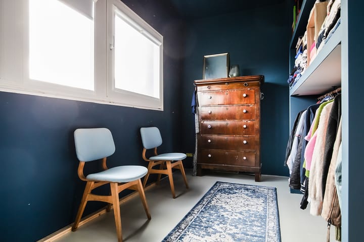 Photo 27 of Annie Boshof 6