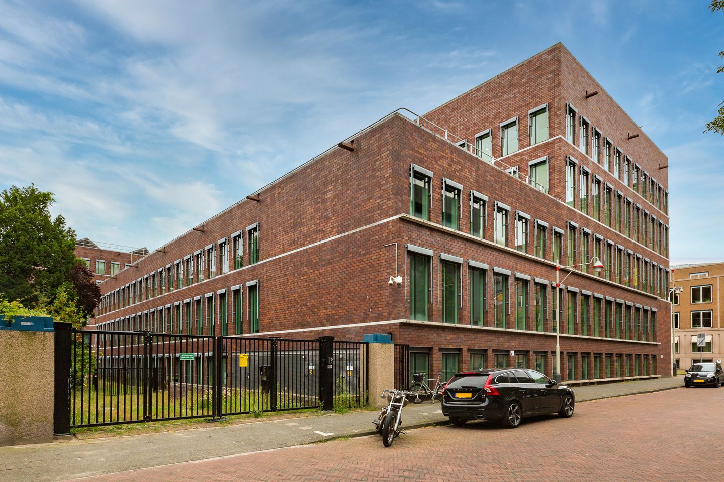 View photo 2 of Carel van Bylandtlaan 5