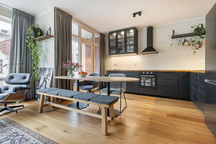 Foto 12 van Oosterstraat 50