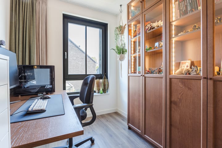 Photo 22 of Aleksandr Prochorovstraat 51