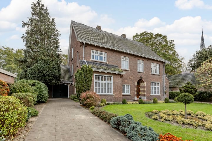 Photo 2 of Dorpsstraat 7