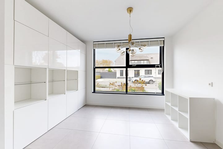 Photo 12 of Korenbloem 7