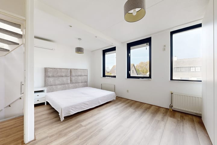 Photo 30 of Korenbloem 7