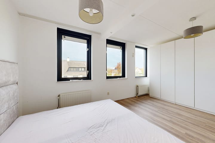 Photo 34 of Korenbloem 7