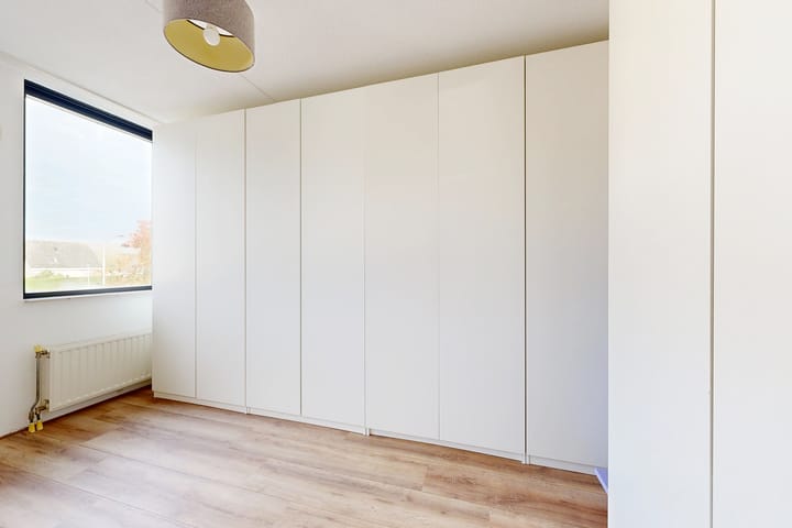 Photo 35 of Korenbloem 7