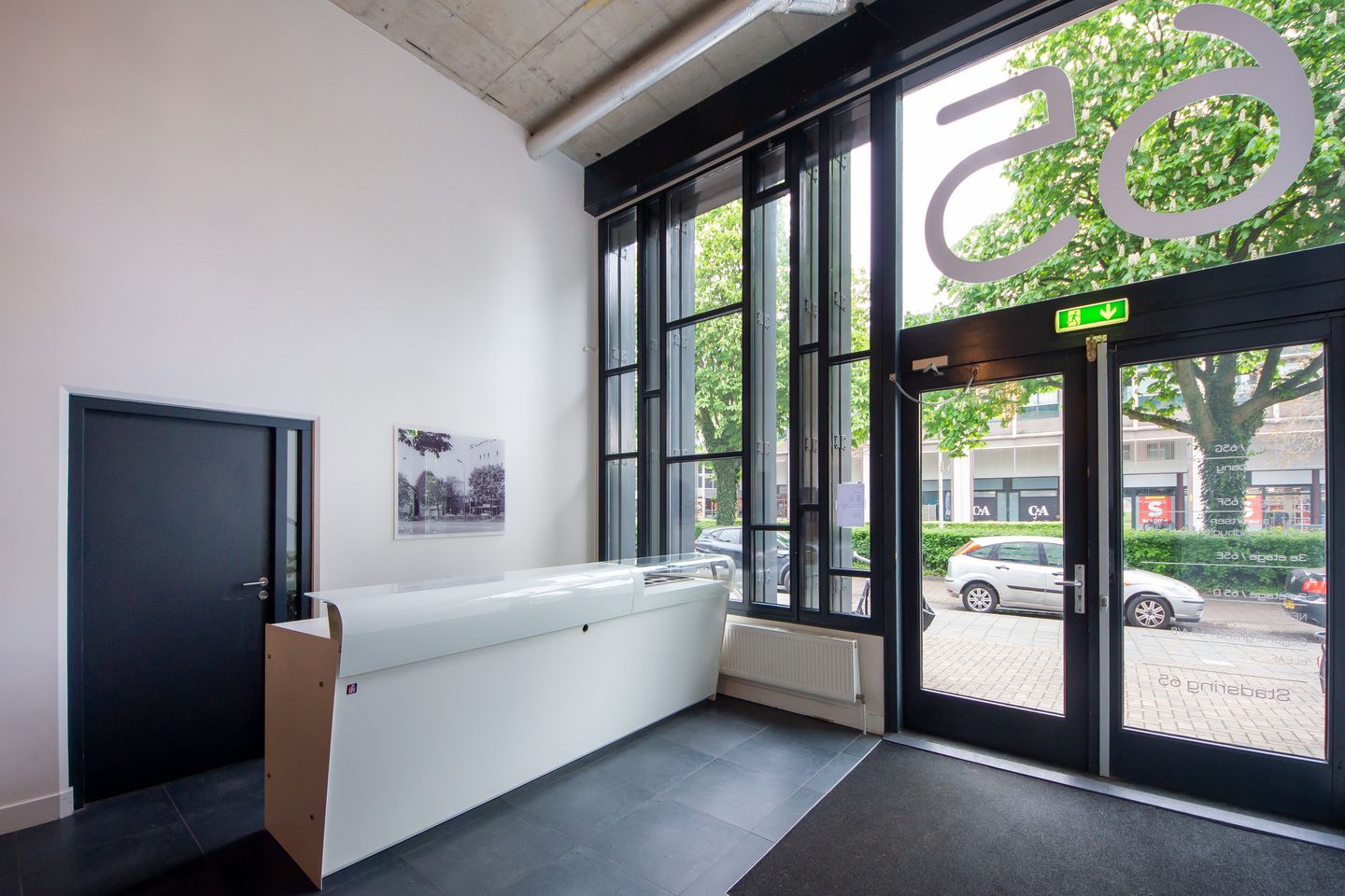 View photo 3 of Stadsring 67