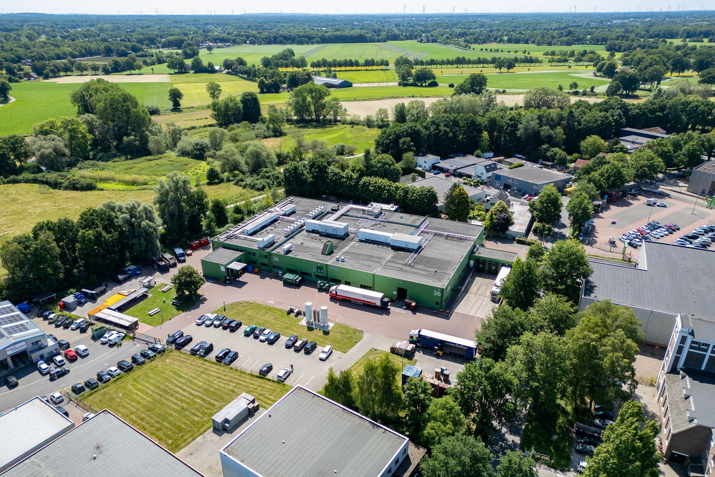 Bekijk foto 2 van De Pol 36-40