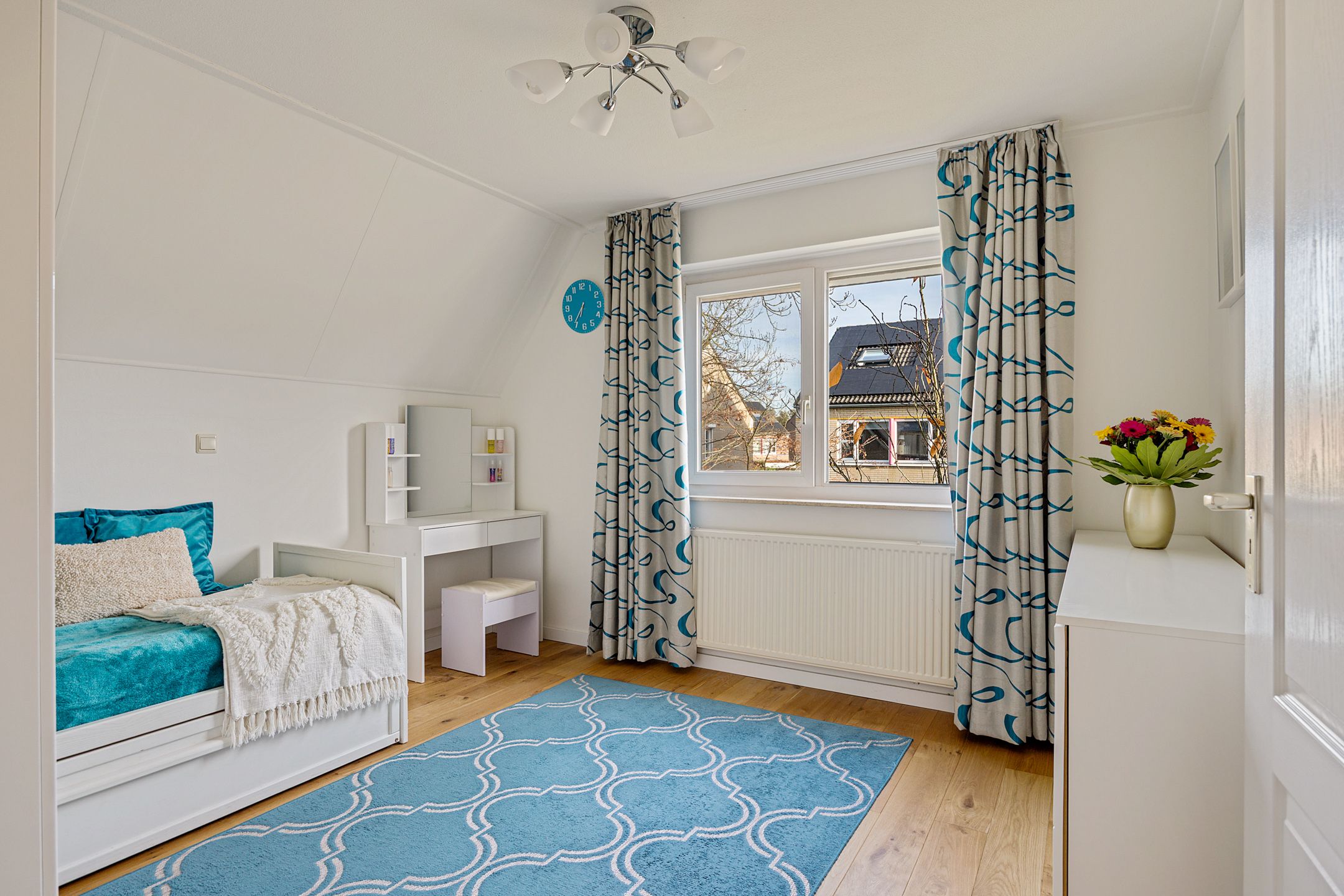 Foto 33 van Vincent van Goghlaan 88