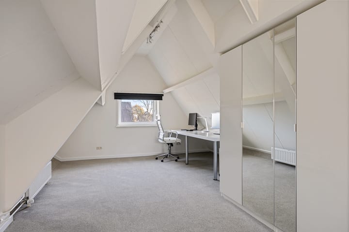 Photo 43 of Vincent van Goghlaan 88