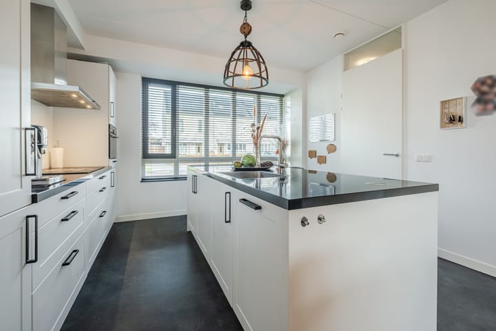 Photo 4 of Jan Heurkensstraat 8