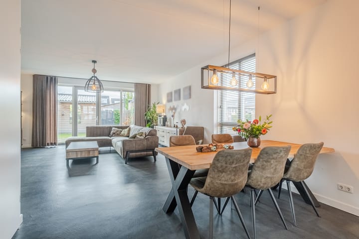 Photo 11 of Jan Heurkensstraat 8