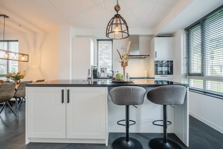 Photo 13 of Jan Heurkensstraat 8