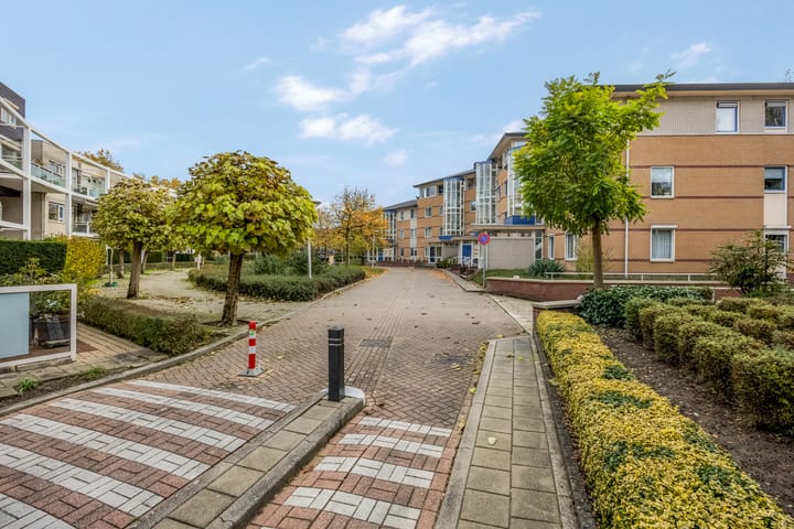 Photo 76 of Meester Linssenhof 25