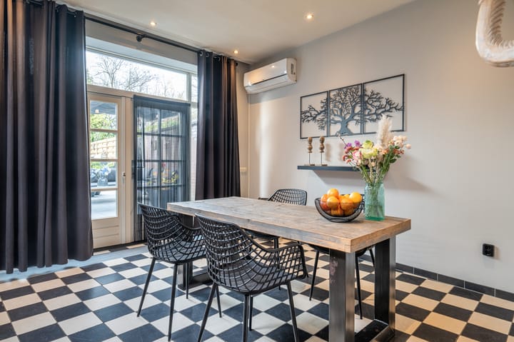 Photo 11 of Nummer II-Straat 36