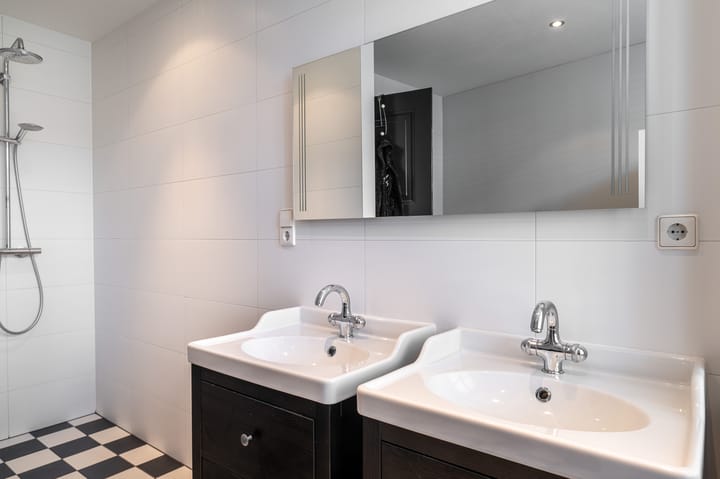 Photo 19 of Nummer II-Straat 36