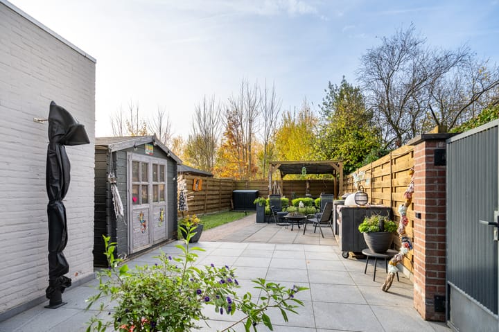 Photo 25 of Nummer II-Straat 36