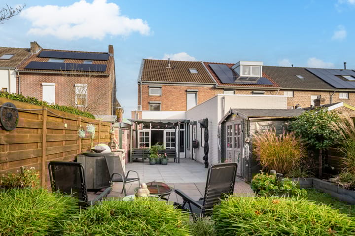 Photo 28 of Nummer II-Straat 36