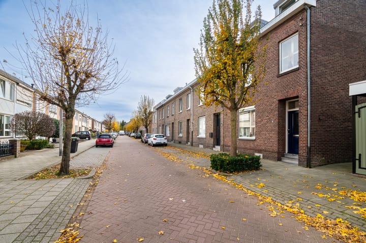 Photo 30 of Nummer II-Straat 36
