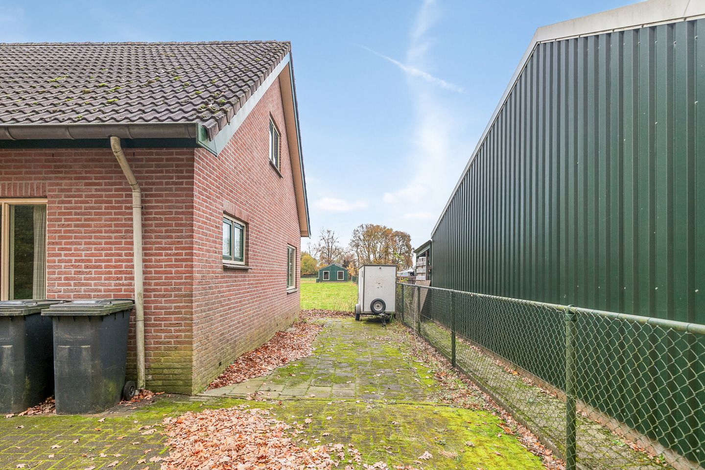 Bekijk foto 3 van Stuivezandsweg 6