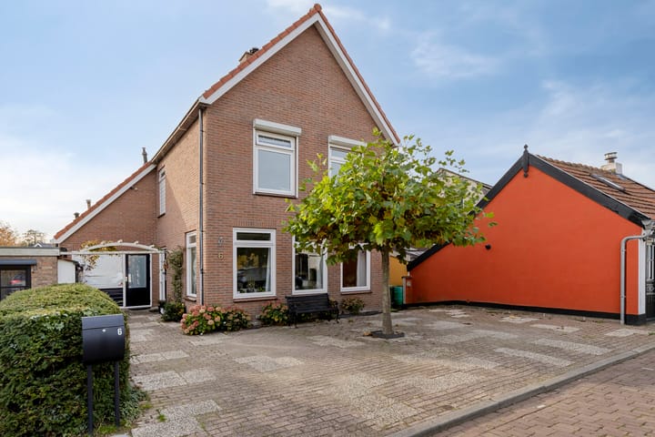 Photo 2 of Spuislop 6