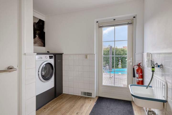 Photo 27 of Spuislop 6