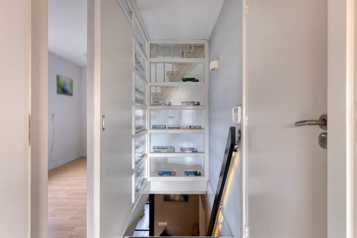 Photo 38 of Spuislop 6