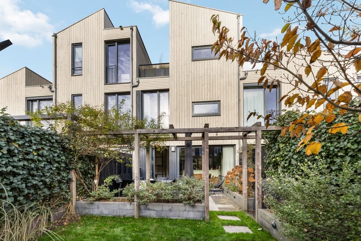 Photo 15 of Rita Reyshof 4