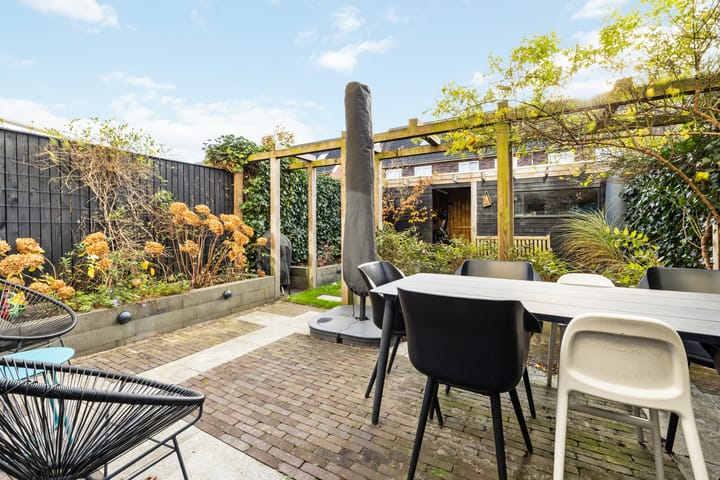 Photo 17 of Rita Reyshof 4