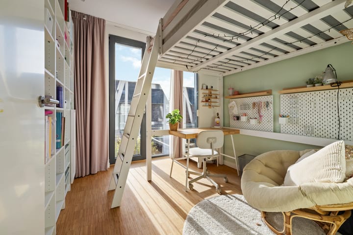 Photo 23 of Rita Reyshof 4