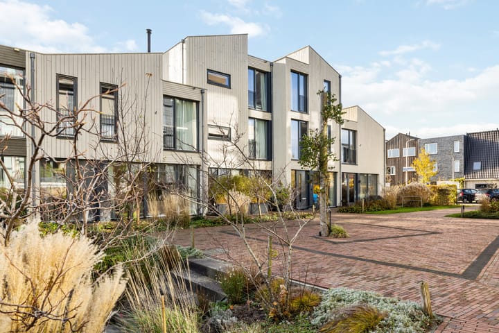 Photo 39 of Rita Reyshof 4