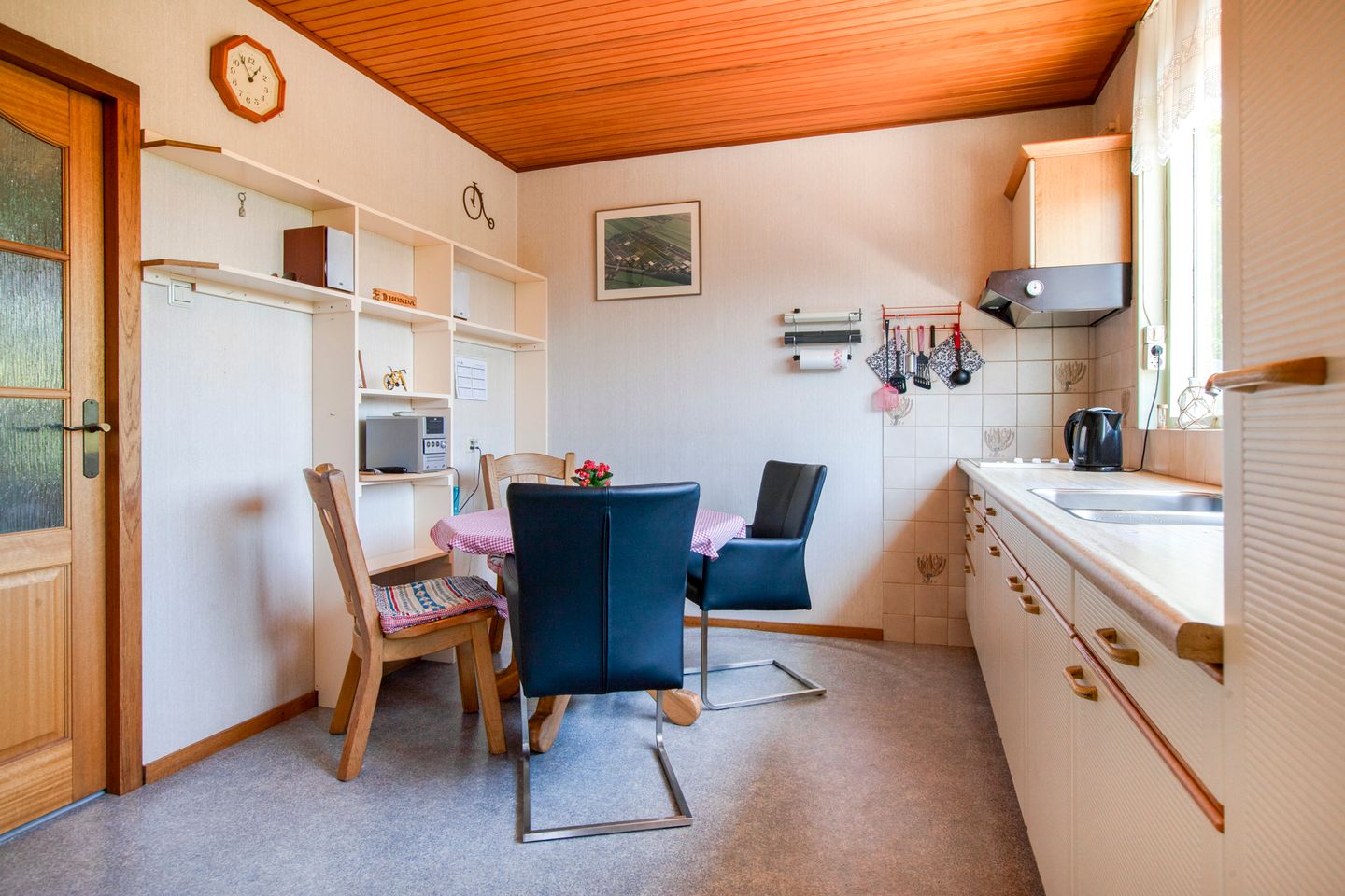 Foto 14 van Warmoeskade 7