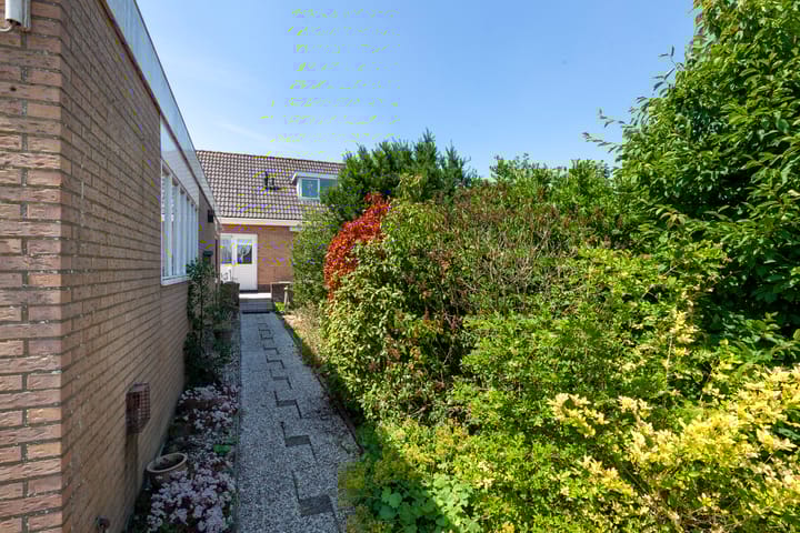 Foto 36 van Warmoeskade 7