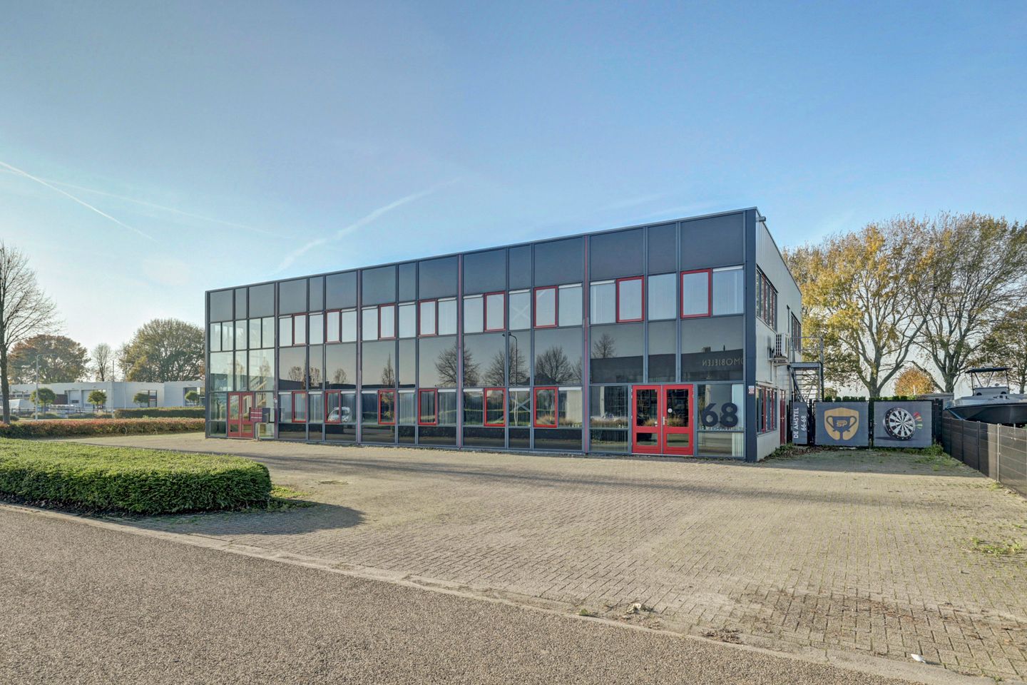 Bekijk foto 1 van De Amstel 68