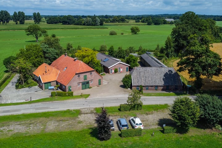 Foto 43 van Needse Tolweg 25