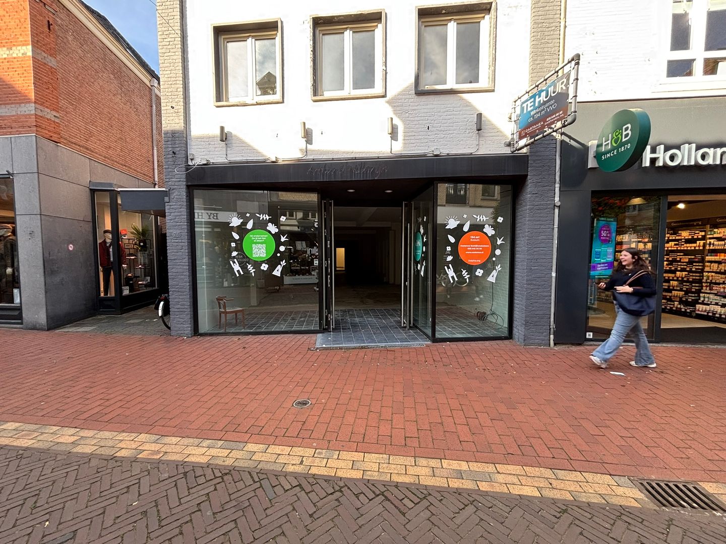 Bekijk foto 1 van Nassaulaan 24