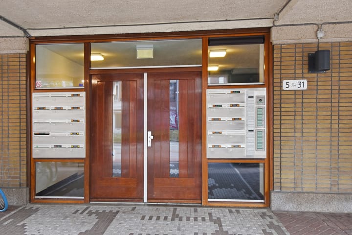 Photo 5 of Bilderdijkstraat 9-A