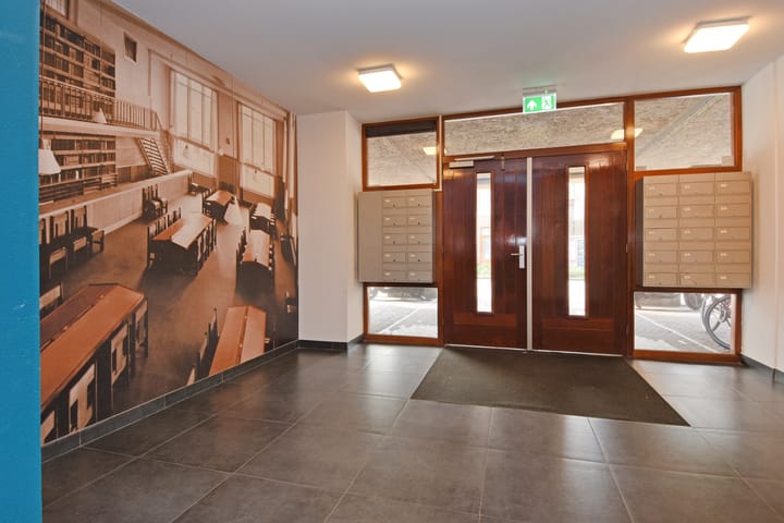 Photo 6 of Bilderdijkstraat 9-A