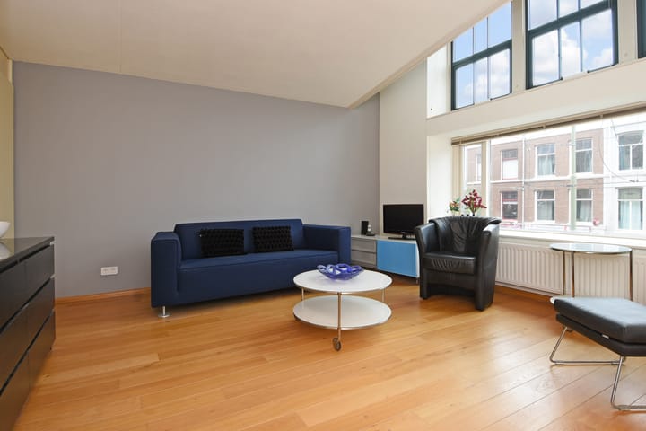 Photo 13 of Bilderdijkstraat 9-A