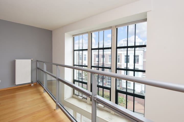 Photo 25 of Bilderdijkstraat 9-A