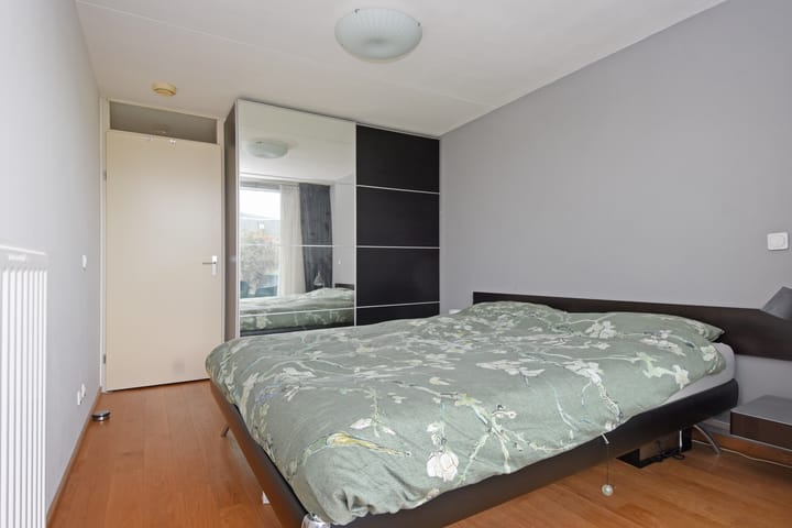 Photo 35 of Bilderdijkstraat 9-A