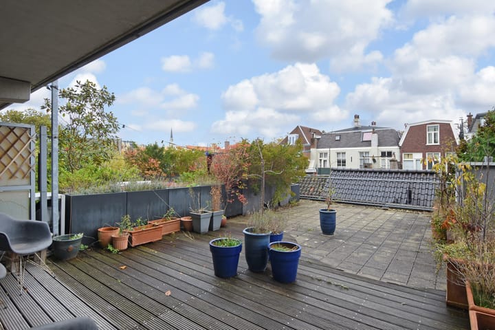 Photo 38 of Bilderdijkstraat 9-A