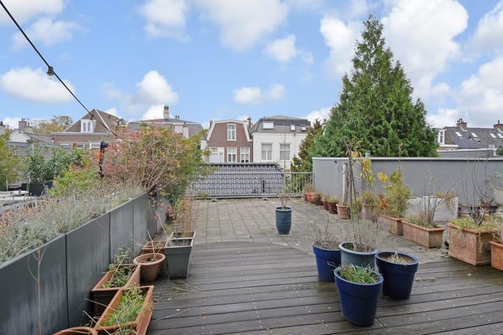 Photo 41 of Bilderdijkstraat 9-A