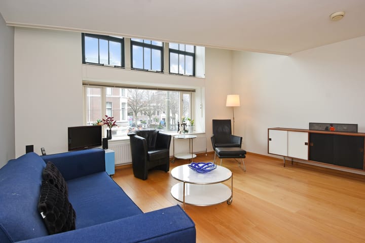 Photo 14 of Bilderdijkstraat 9-A